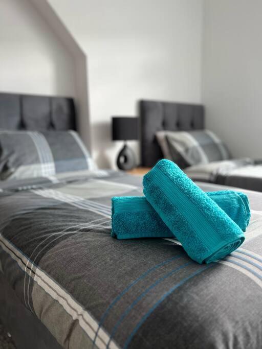 Apartment Clare Street - 3 Bedroom House With Private Parking *